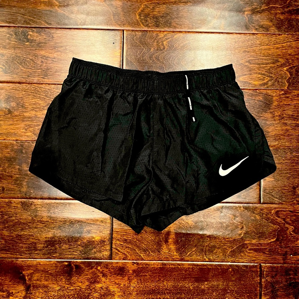 Nike fast split running short